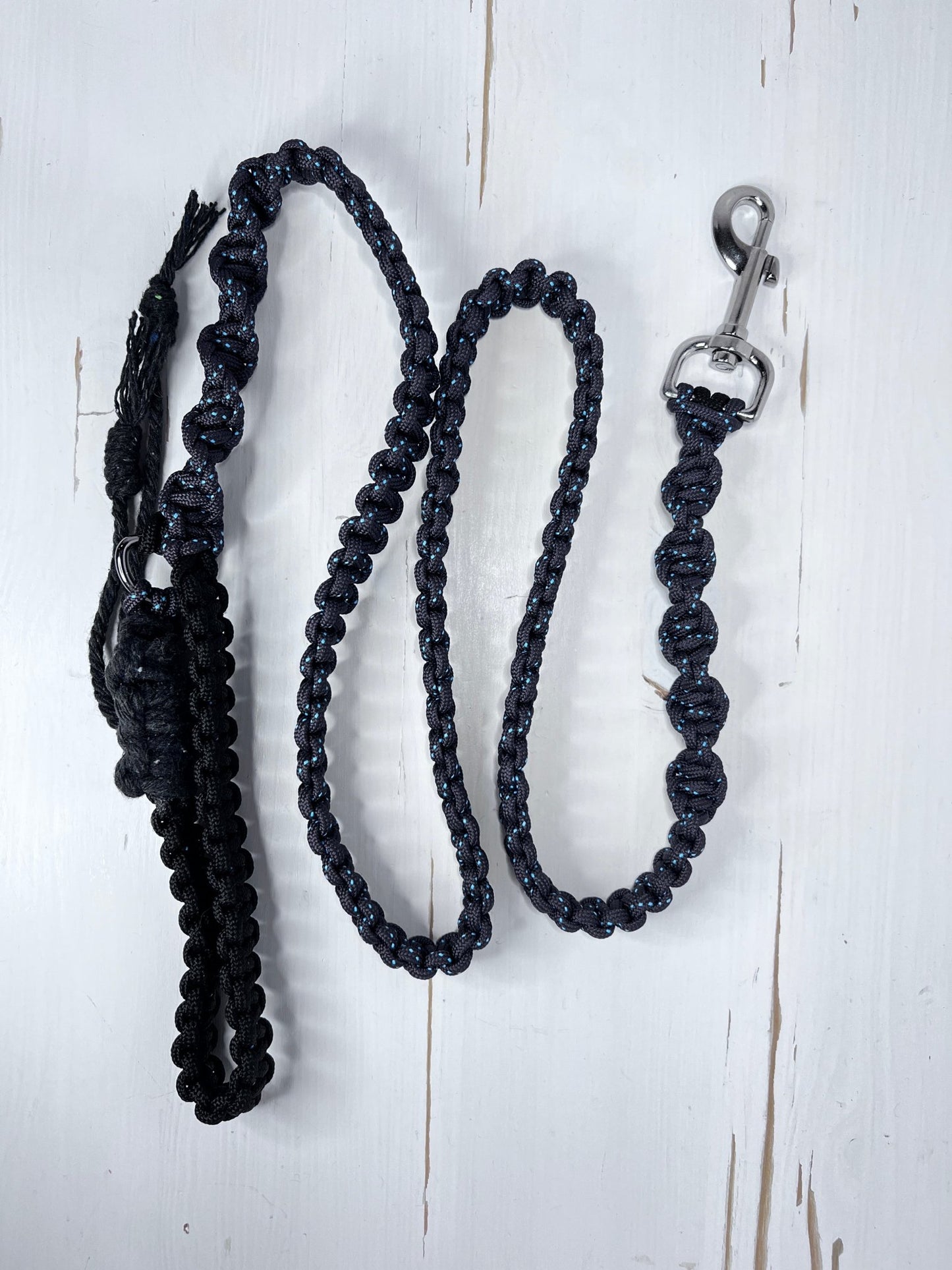 Paracord Blue Speckled Dog Leash - Naturenspires
