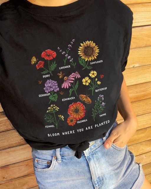 Black Bloom T - Naturenspires