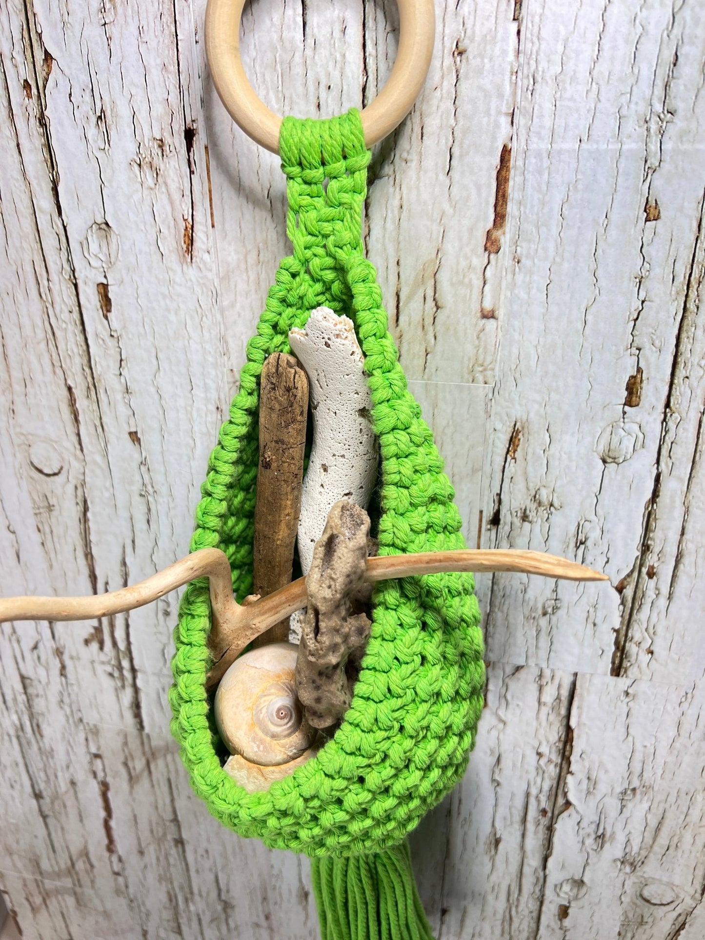 Green Macramé Hanging Nest - Naturenspires